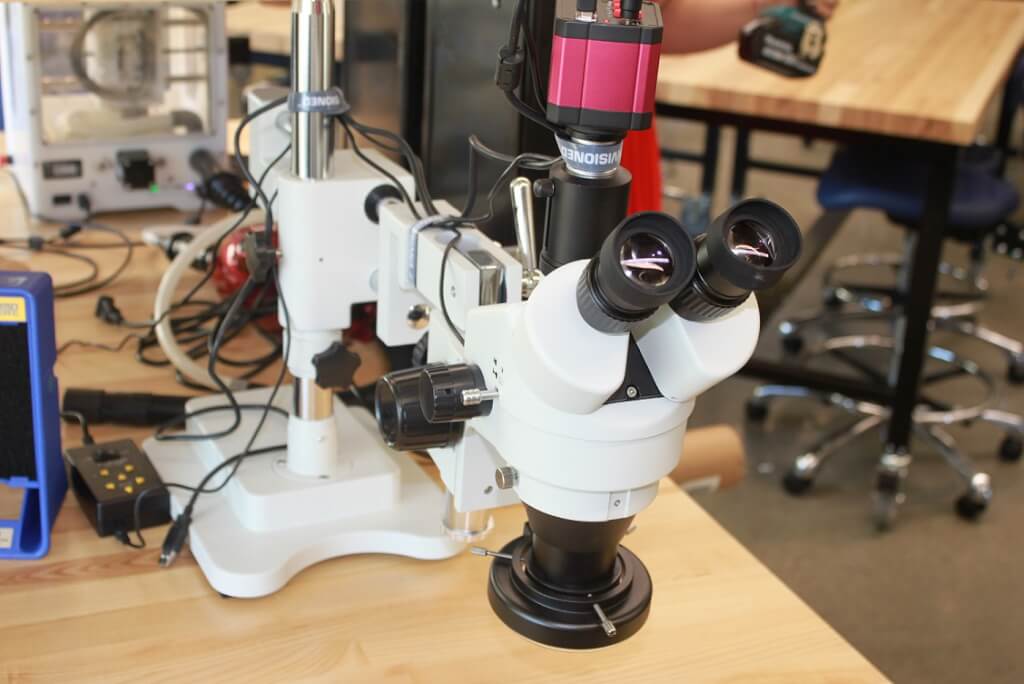 stereo zoom microscope