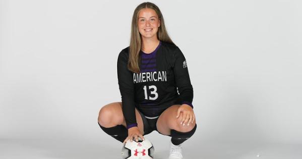 Elle McClary, an SOC student on the women's soccer team